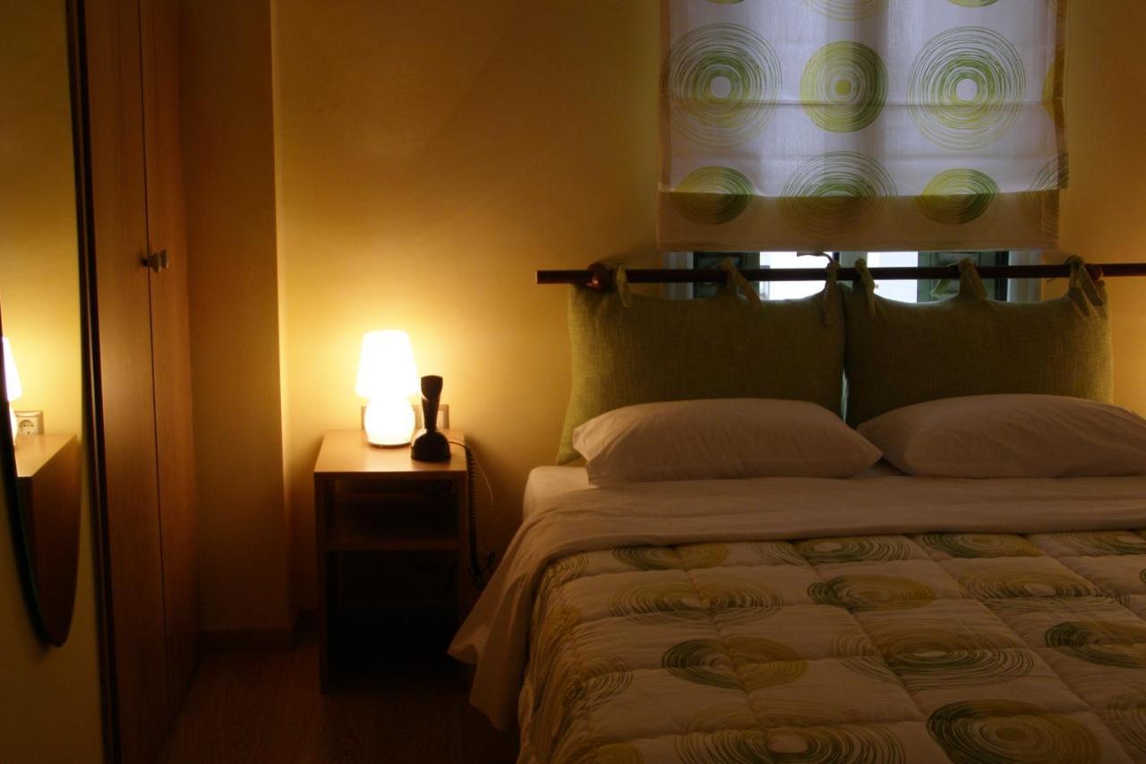 Room "Honeybee" In A Neoclassical House Castória Exterior foto