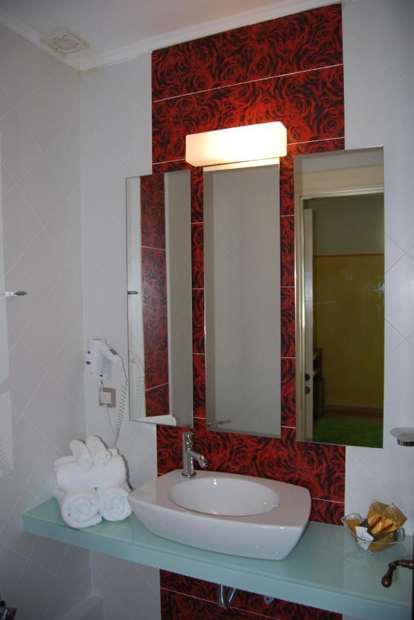 Room "Honeybee" In A Neoclassical House Castória Exterior foto